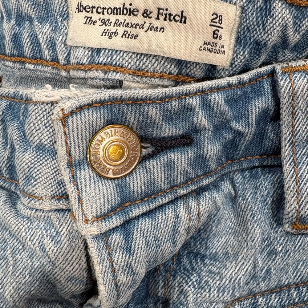 Abercrombie Fitch Curve Love High Rise 90 Relaxed Jeans Front Yoke 6 Short - 28 - Picture 4 of 4